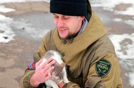 Vsevolod Petrovsky, presente cat
